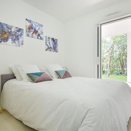T3 Neuf - C13 - Jardin-Terrasse Et Piscine - Acces Direct Plages Et Centre Village Сен-Сір-сюр-Мер Екстер'єр фото